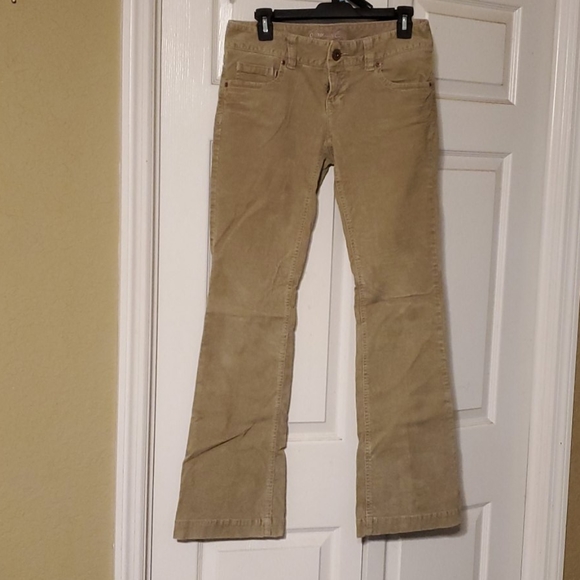 corduroy mom jeans american eagle